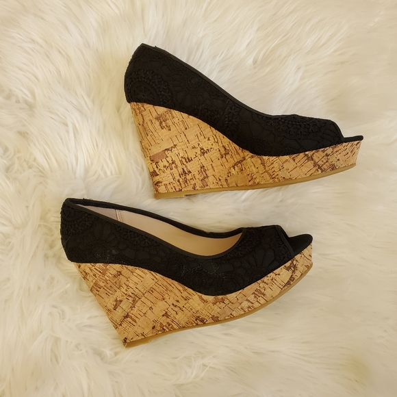 Black Wedges - Picture 2 of 7
